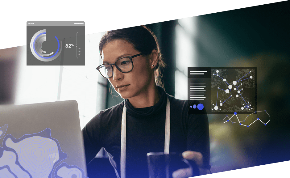 Gráfico que incluye una imagen de un profesional de los negocios trabajando en un portátil mientras sujeta una taza incluida en un paralelogramo superpuesto en mapas y gráficos oscuros