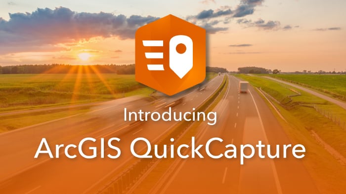 Icono de ubicación naranja sobre un gráfico de una autopista al anochecer