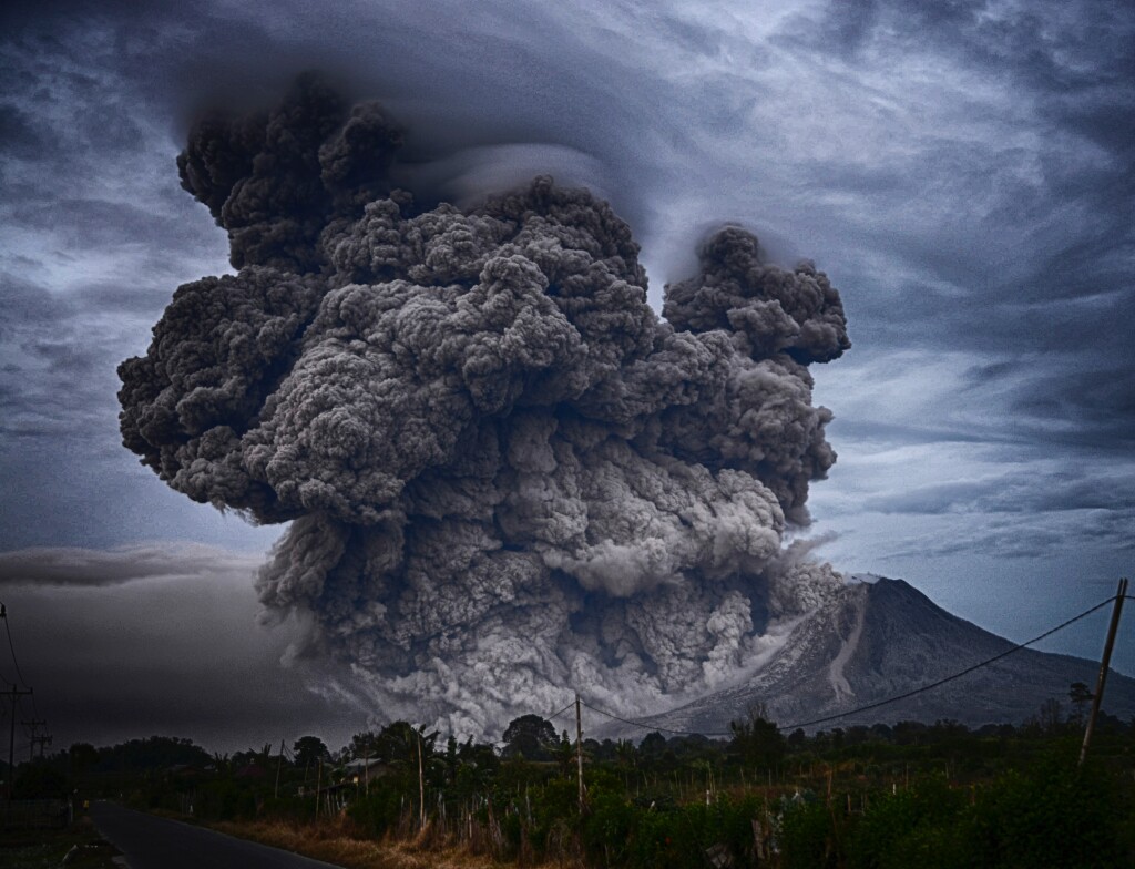 erupción de un volcán